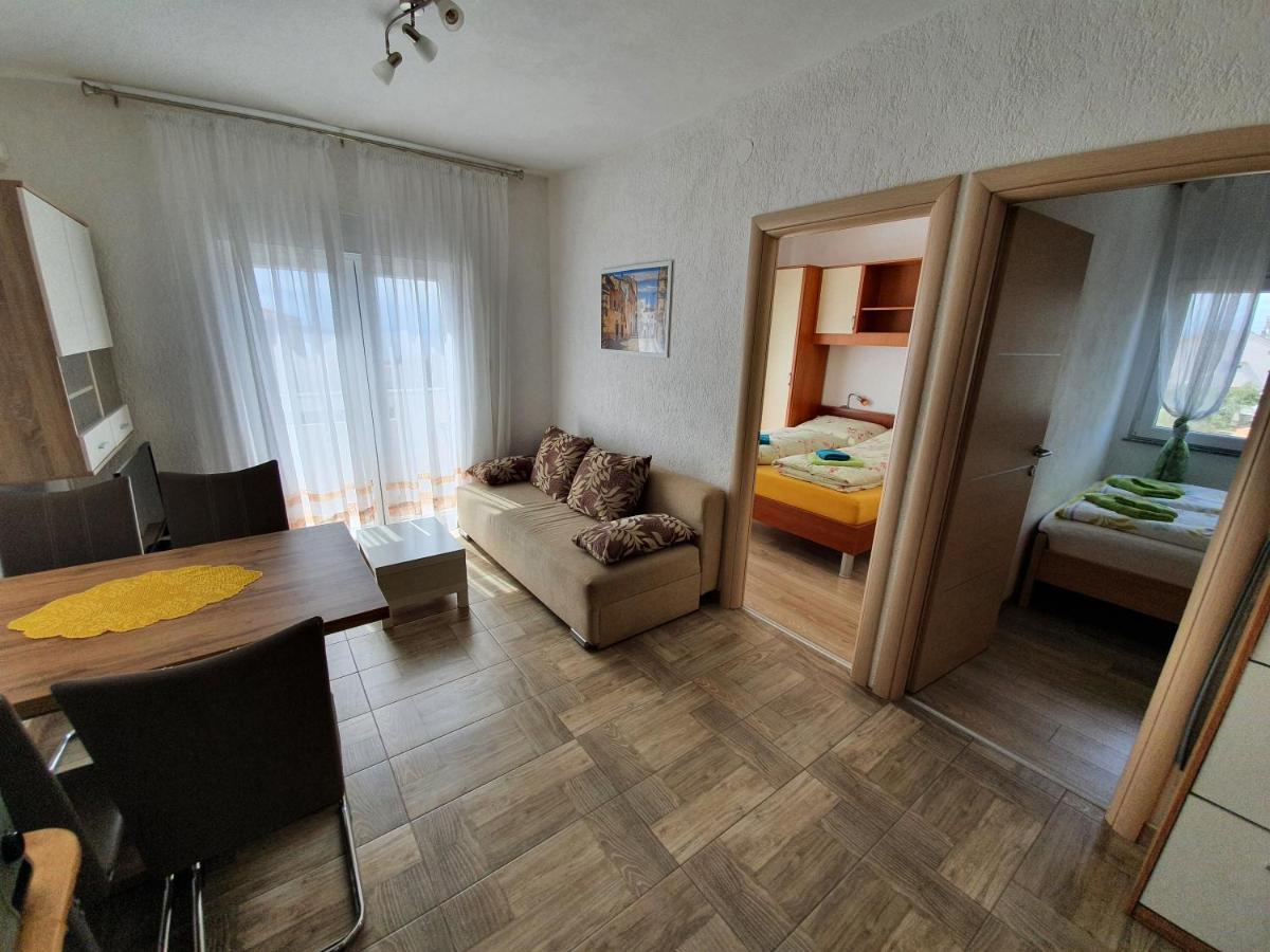 Apartmani Bozic-Tokic Krk Town Eksteriør bilde