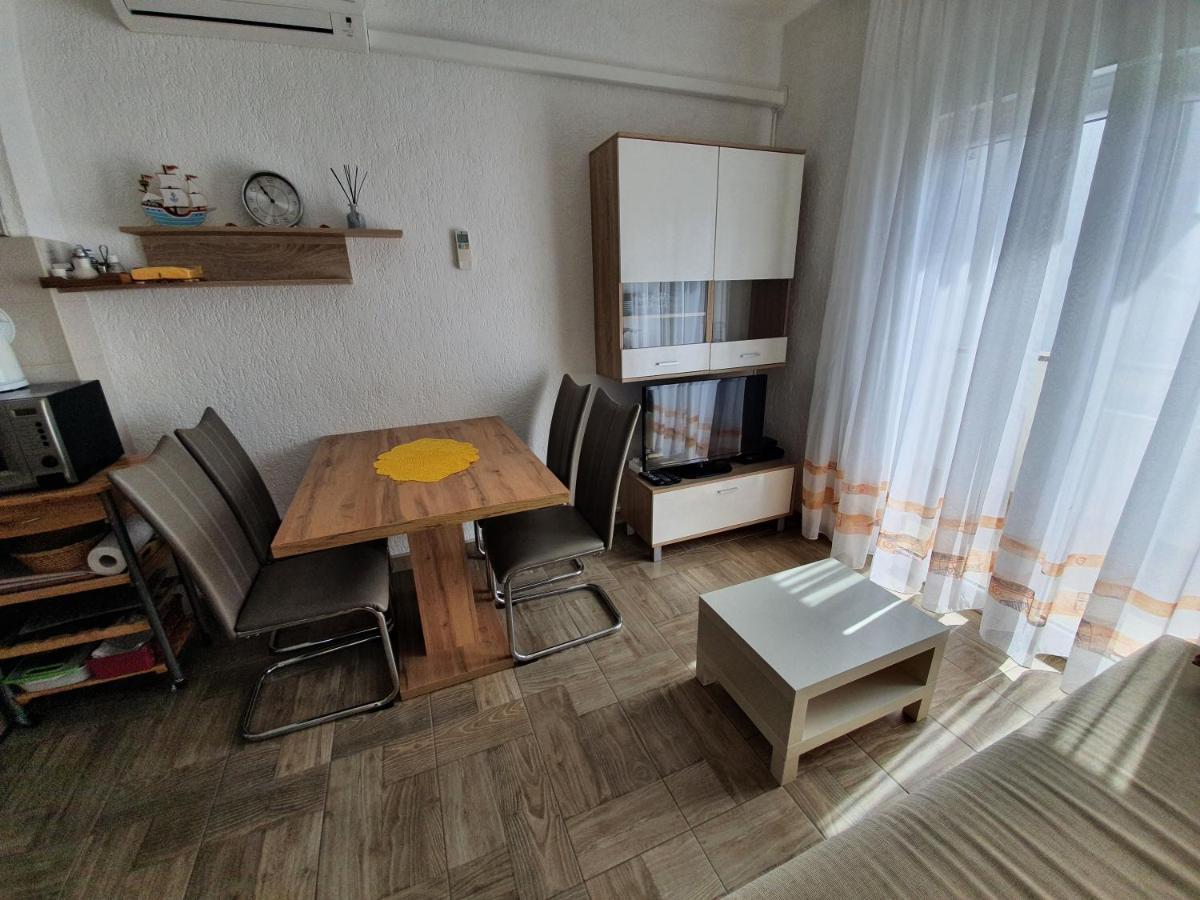 Apartmani Bozic-Tokic Krk Town Eksteriør bilde